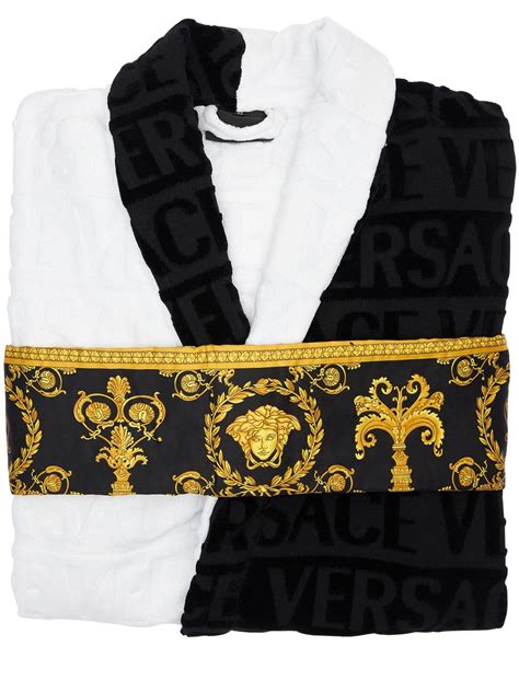 accappatoio versace personalizzato|Asciugamani e accappatoi di Versace da uomo .